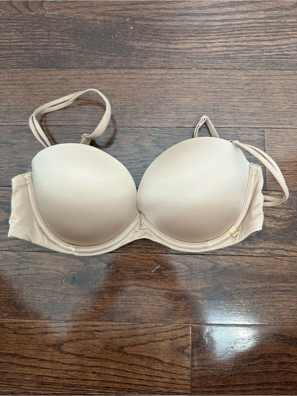 Victoria’s Secret strapless push up bra 34C excellent condition